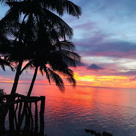 Tongatok Cliff Resort Mambajao Eksteriør bilde