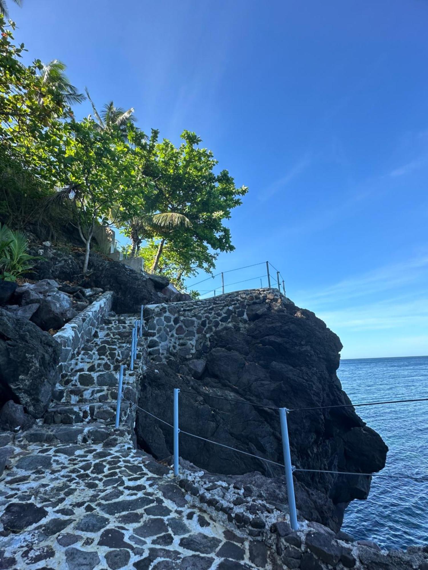 Tongatok Cliff Resort Mambajao Eksteriør bilde