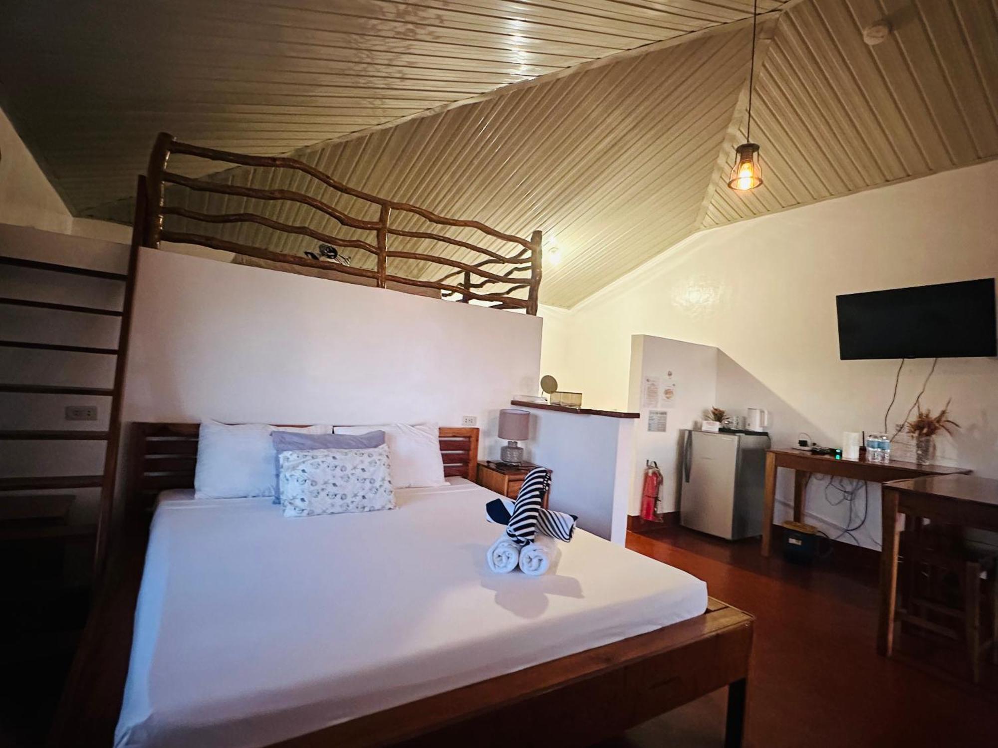 Tongatok Cliff Resort Mambajao Eksteriør bilde
