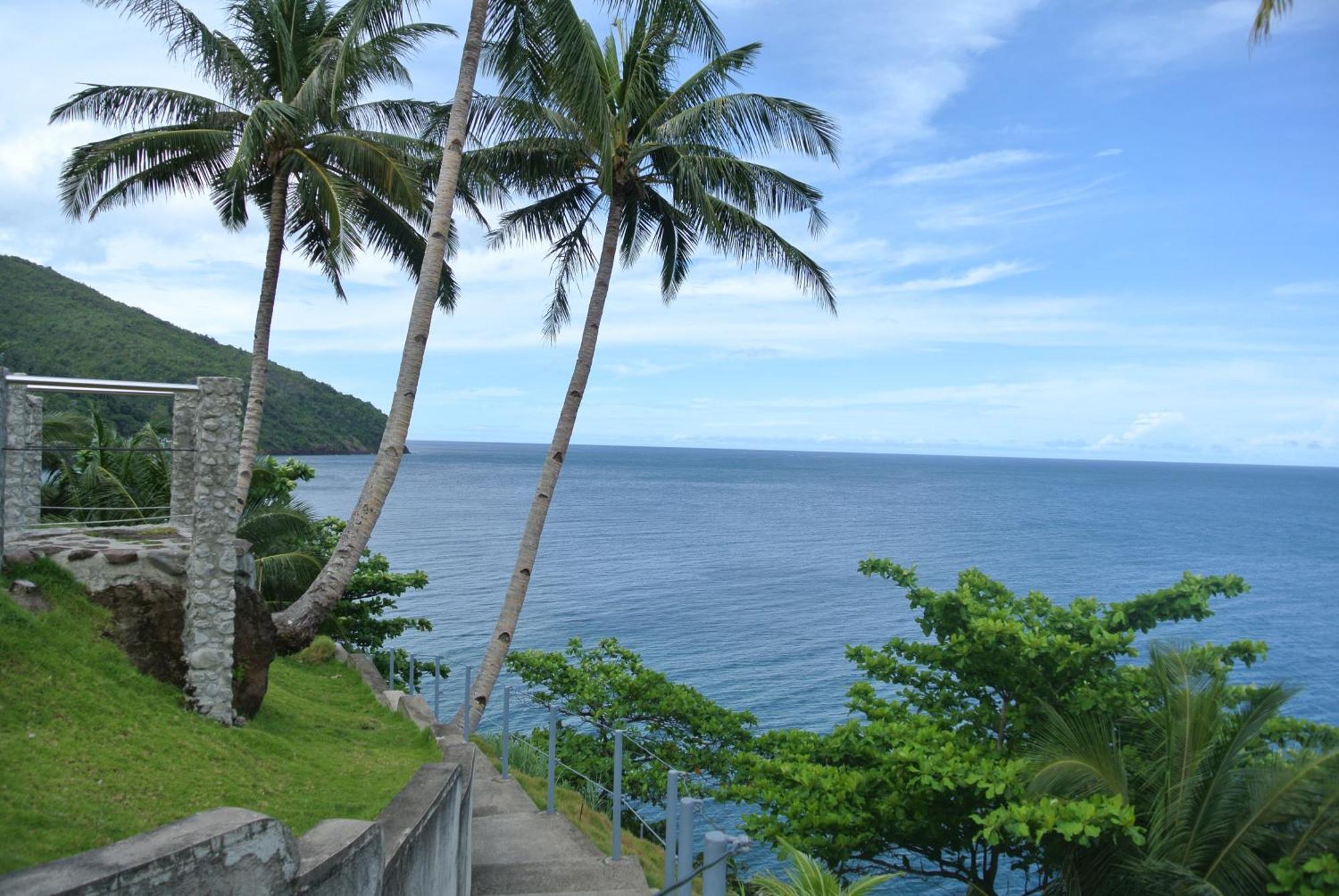 Tongatok Cliff Resort Mambajao Eksteriør bilde