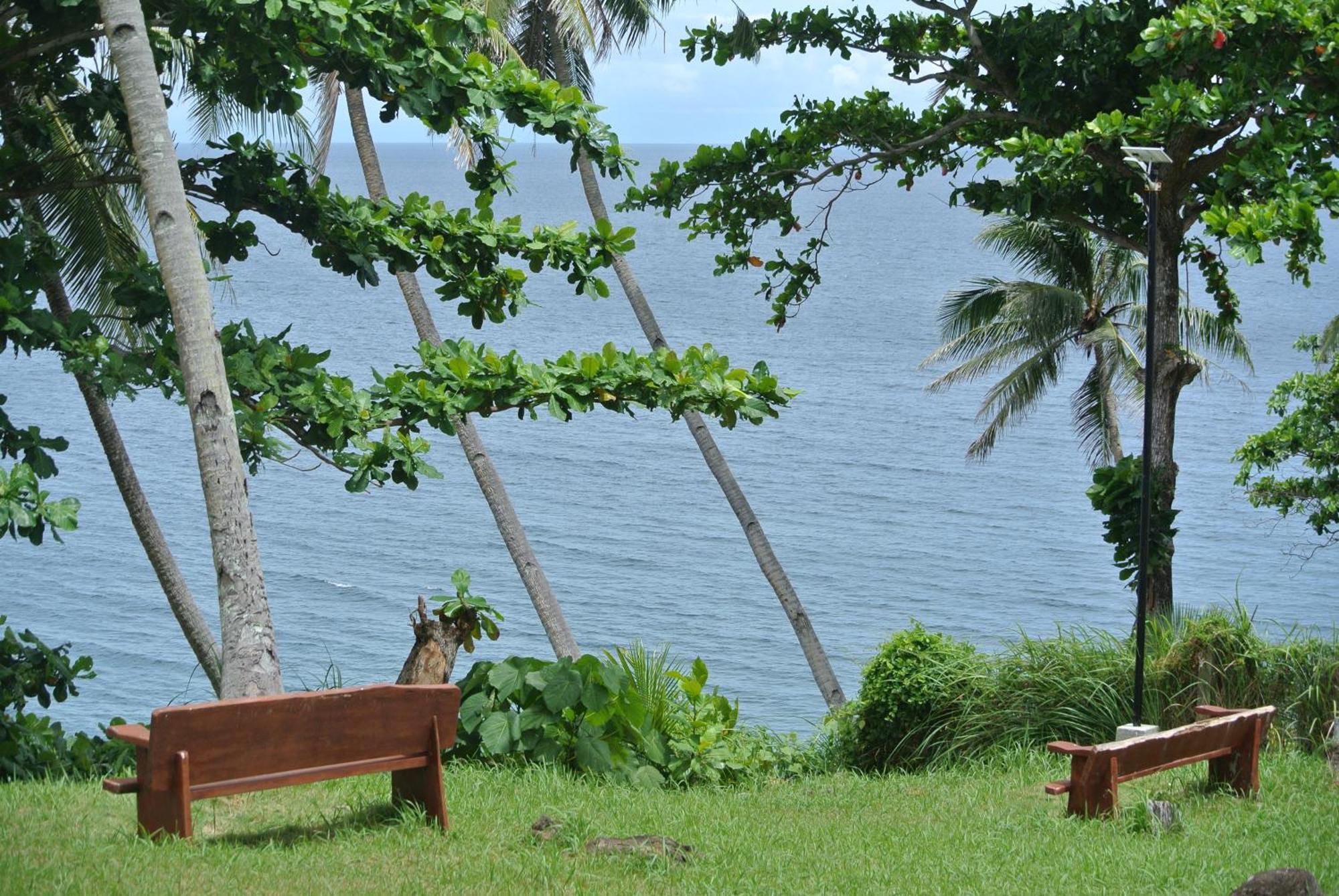 Tongatok Cliff Resort Mambajao Eksteriør bilde