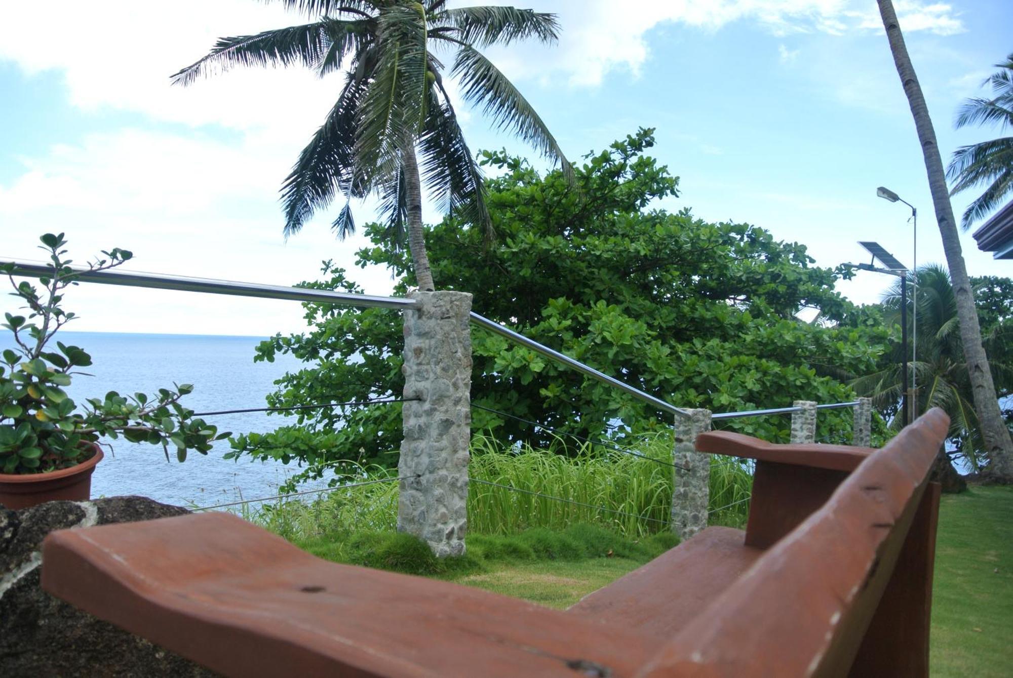 Tongatok Cliff Resort Mambajao Eksteriør bilde