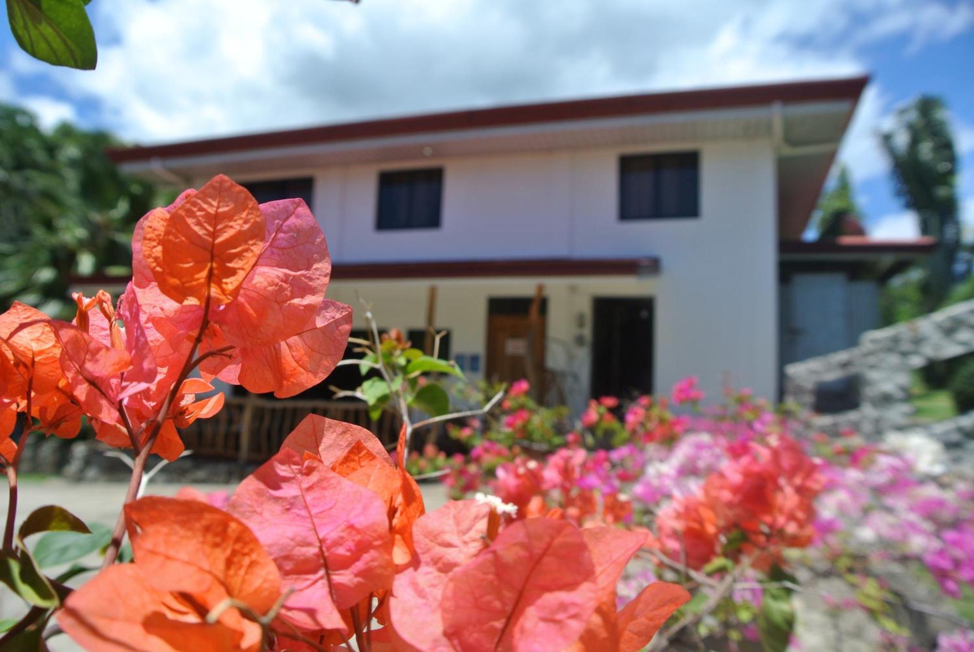 Tongatok Cliff Resort Mambajao Eksteriør bilde